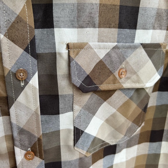 Brooklyn State Men’s Short Sleeve Button Down Brown Plaid Shirt. Size Medium - Picture 4 of 5